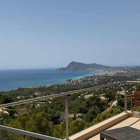 Esmeralda Altea
